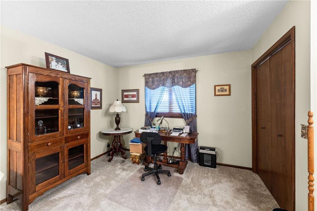 21 W Edwards Street Property Photo 24