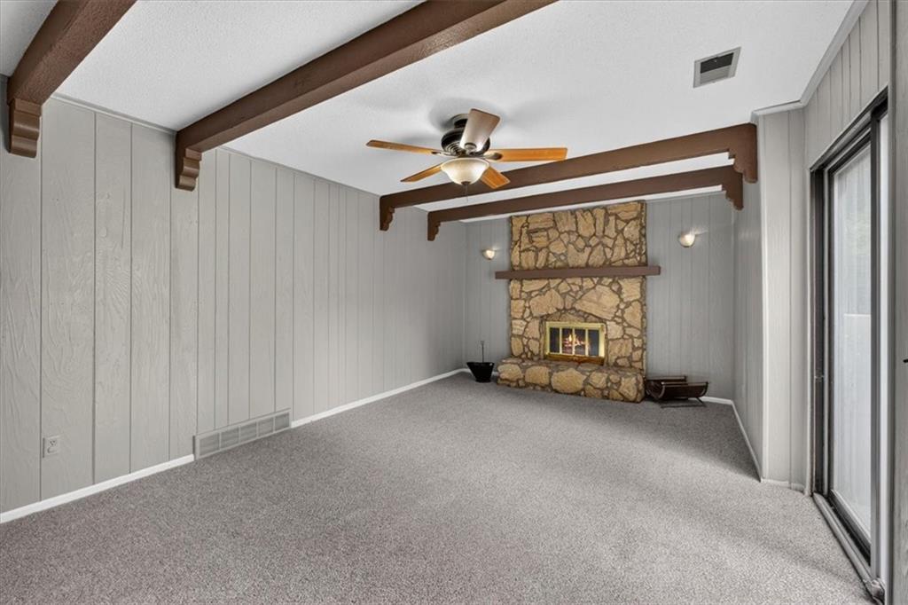 8107 Noland Road Property Photo 2
