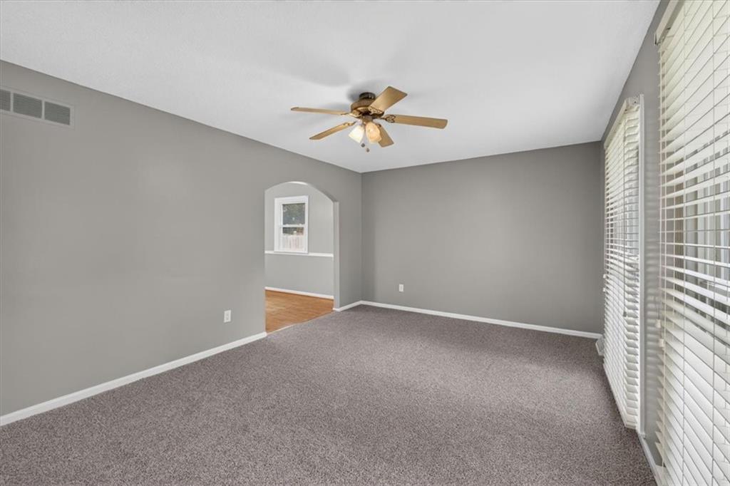 8107 Noland Road Property Photo 12