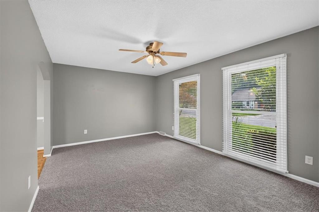 8107 Noland Road Property Photo 13