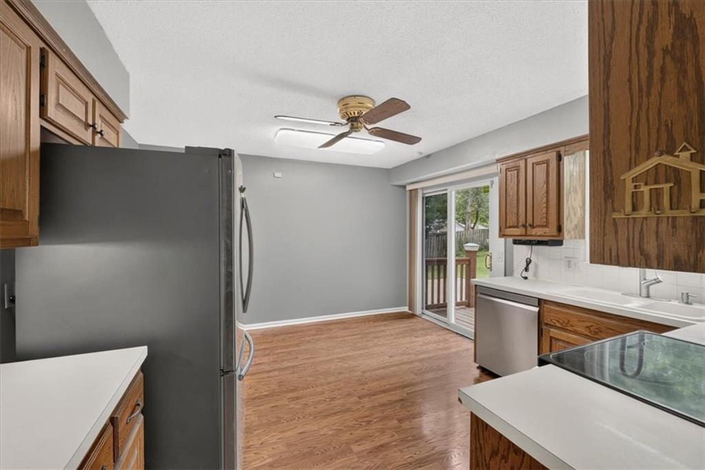 8107 Noland Road Property Photo 18