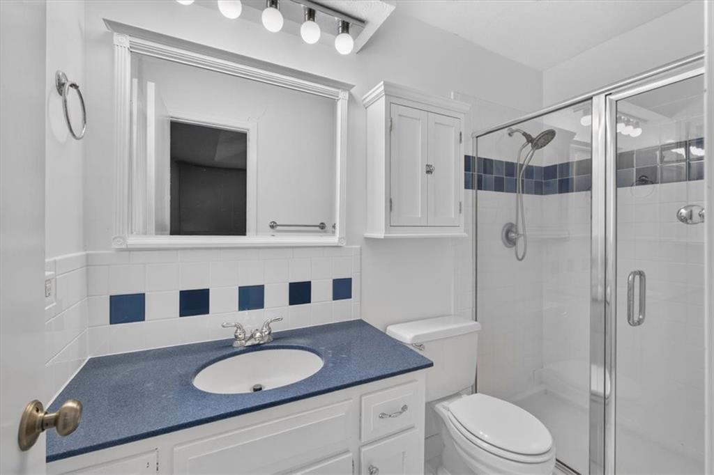 8107 Noland Road Property Photo 26