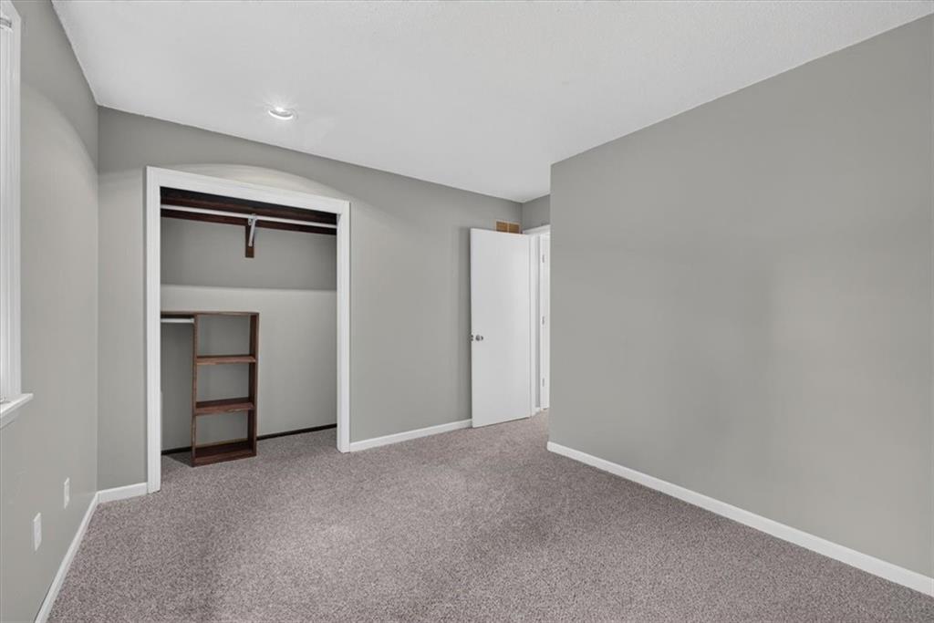 8107 Noland Road Property Photo 29