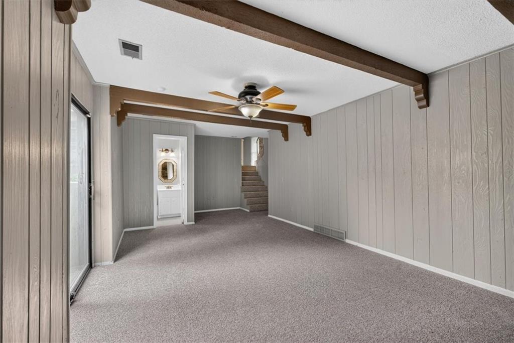 8107 Noland Road Property Photo 32