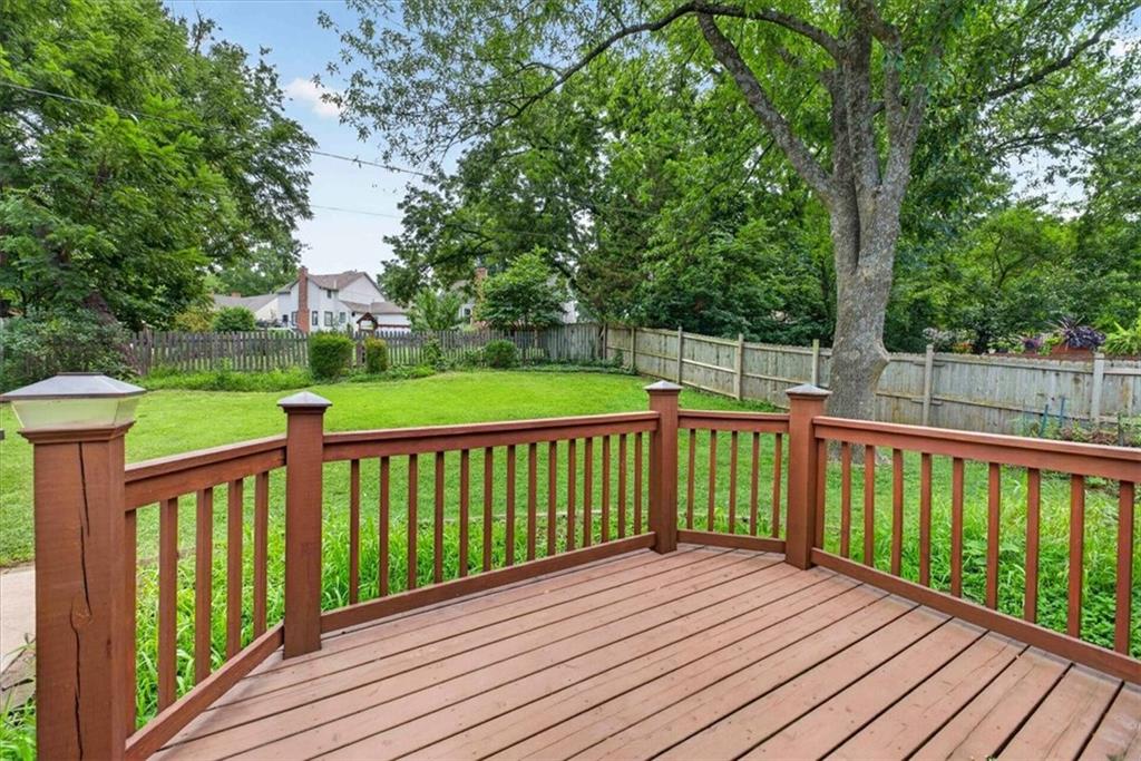 8107 Noland Road Property Photo 36