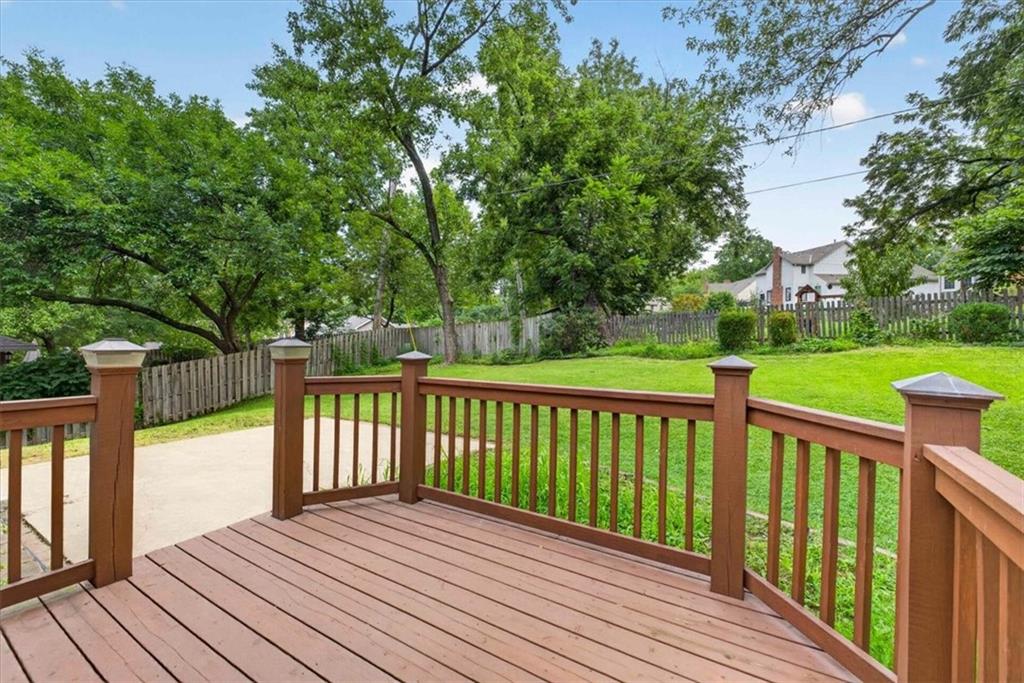 8107 Noland Road Property Photo 37