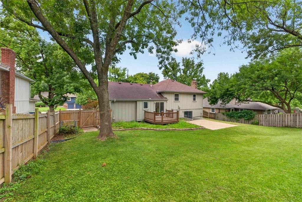 8107 Noland Road Property Photo 41