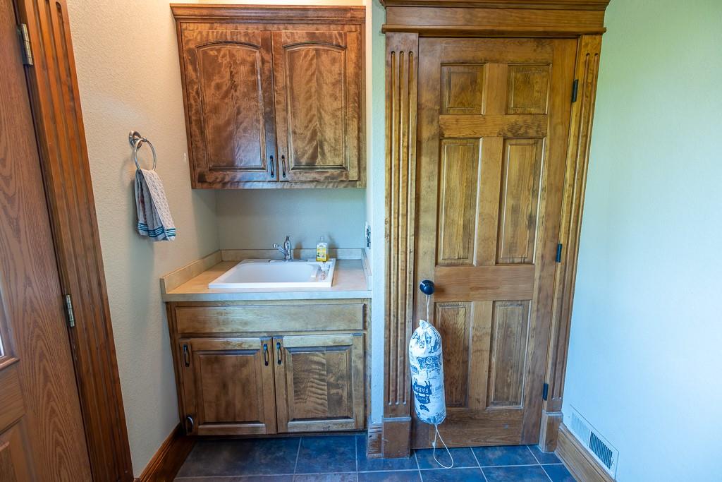 10791 Ne State Route D Highway Property Photo 44