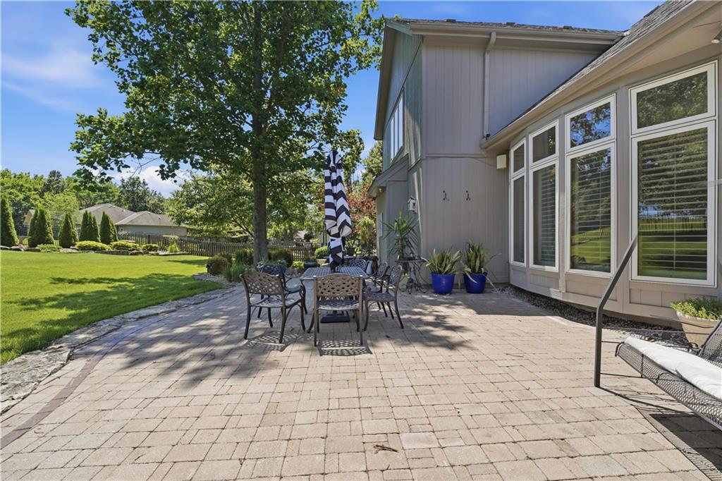579 N Winnebago Drive Property Photo 8