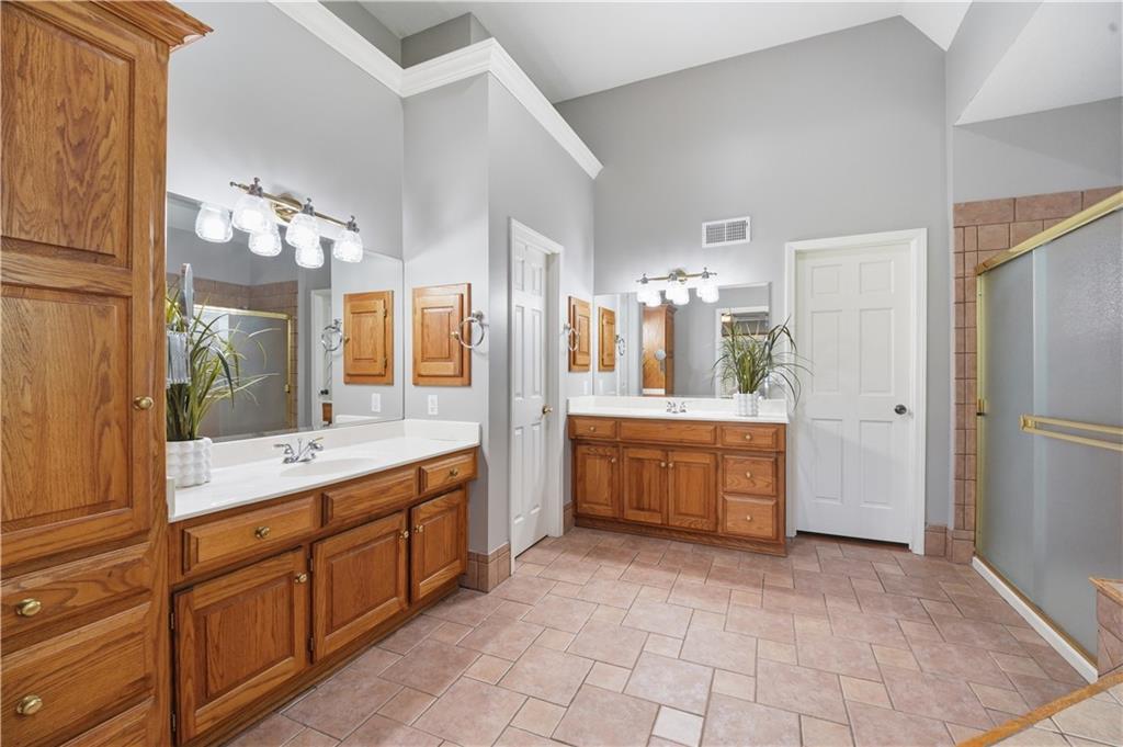 579 N Winnebago Drive Property Photo 33
