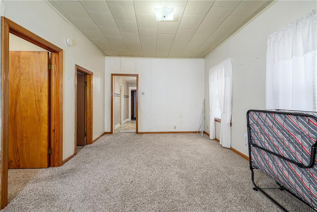 110 E 3rd Street Property Photo 11