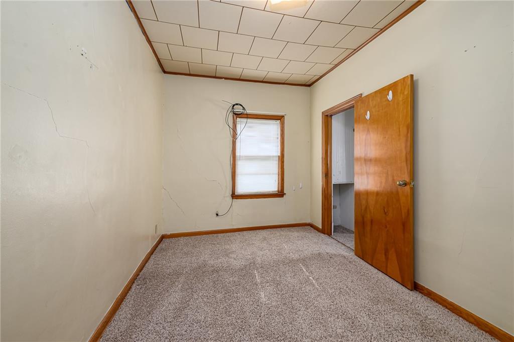 110 E 3rd Street Property Photo 15