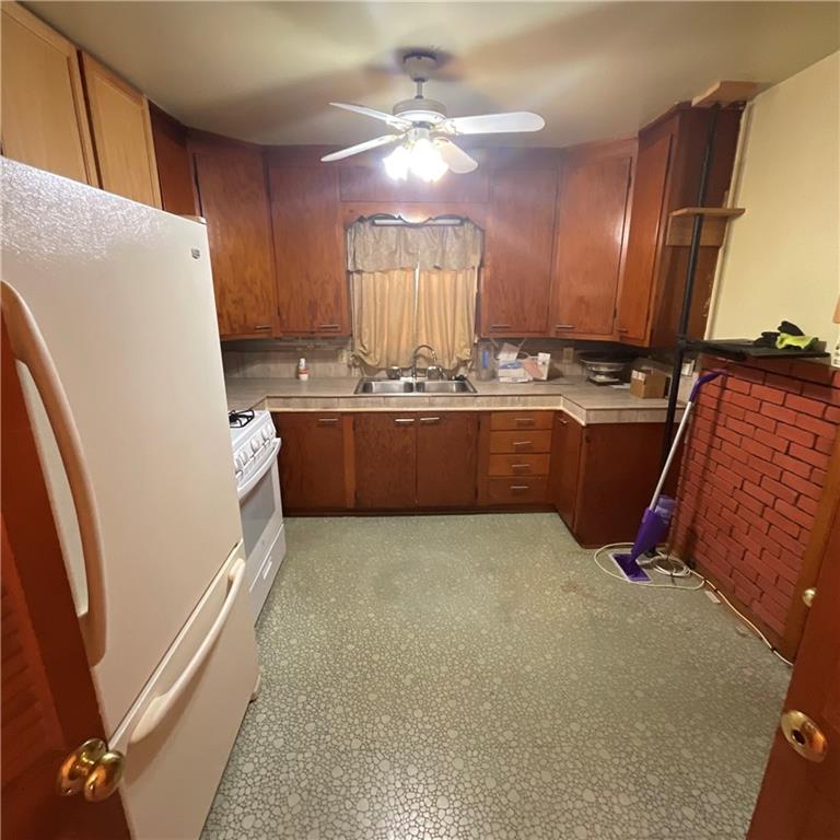 4100 E Linwood Boulevard Property Photo 6