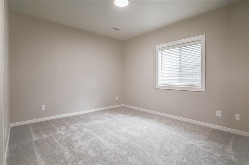 18722 W 169th Terrace Property Photo 19