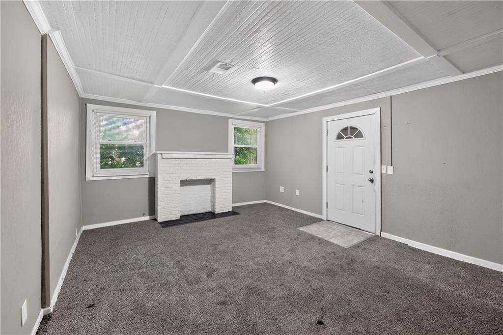 530 S Willow Avenue Property Photo 6