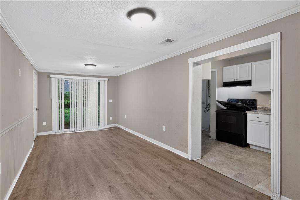 530 S Willow Avenue Property Photo 8