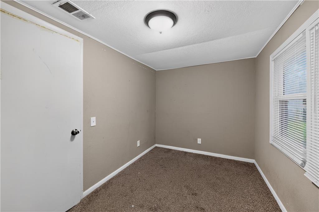 530 S Willow Avenue Property Photo 13