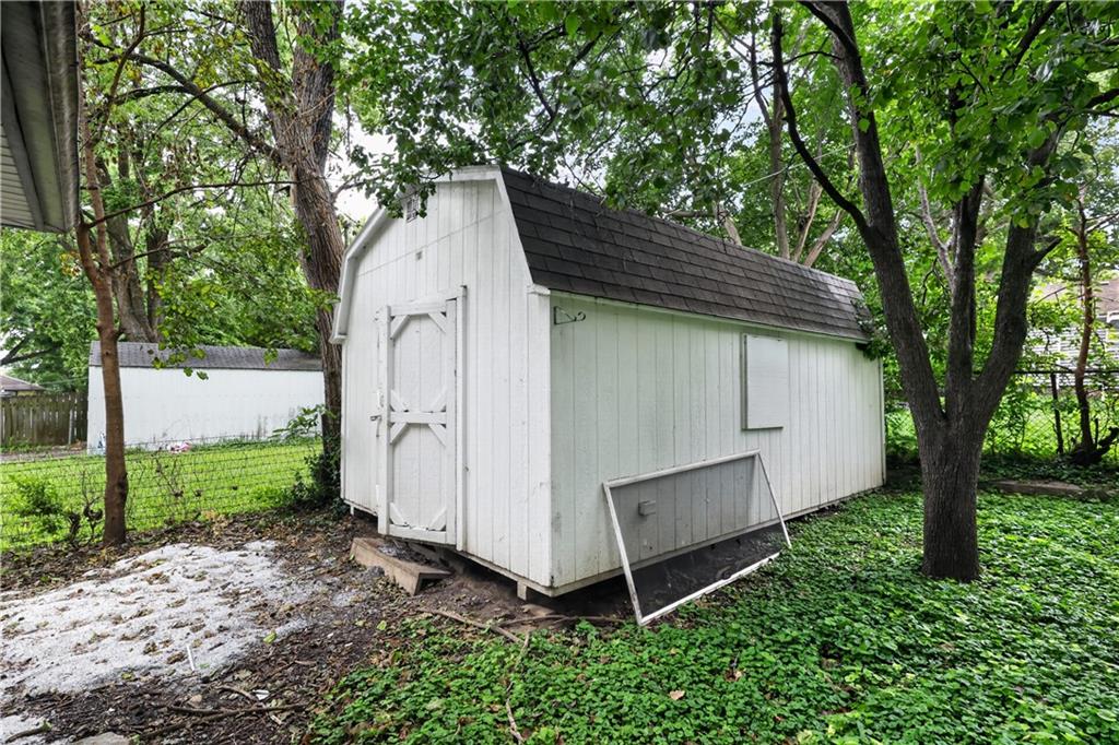 530 S Willow Avenue Property Photo 33