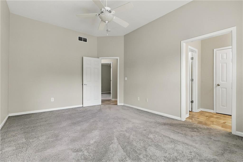 16412 W 157th Terrace Property Photo 18
