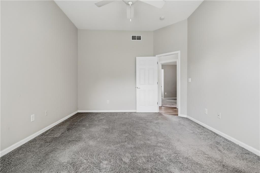 16412 W 157th Terrace Property Photo 20