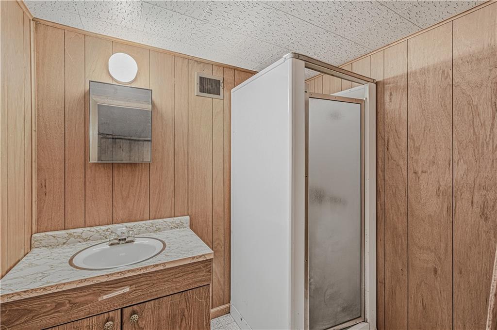 700 S Alexander Road Property Photo 38