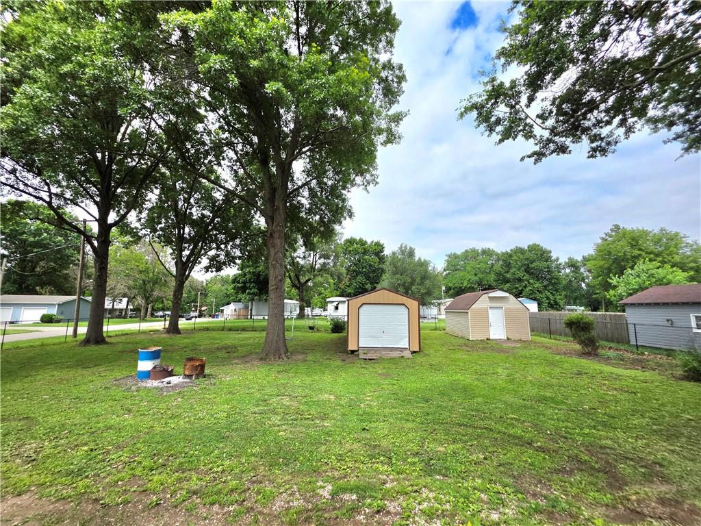 706 W Benton Street Property Photo 15