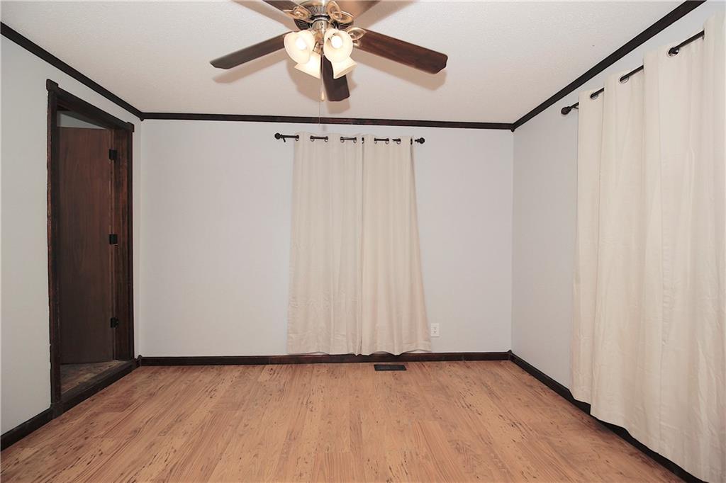 103 E 3rd Avenue Property Photo 14