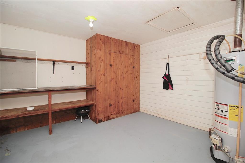 103 E 3rd Avenue Property Photo 18