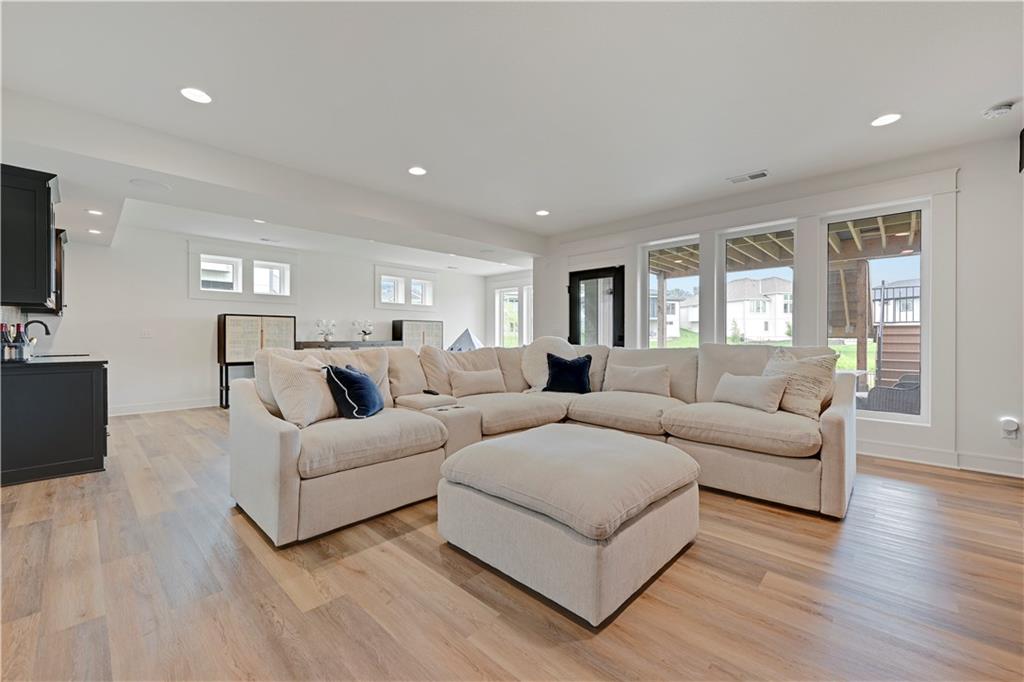 24991 W 98th Place Property Photo 34