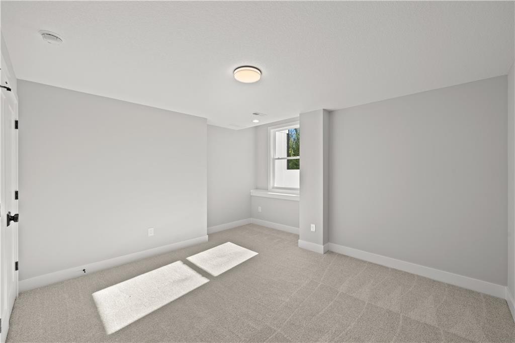 25995 W 140th Street Property Photo 20
