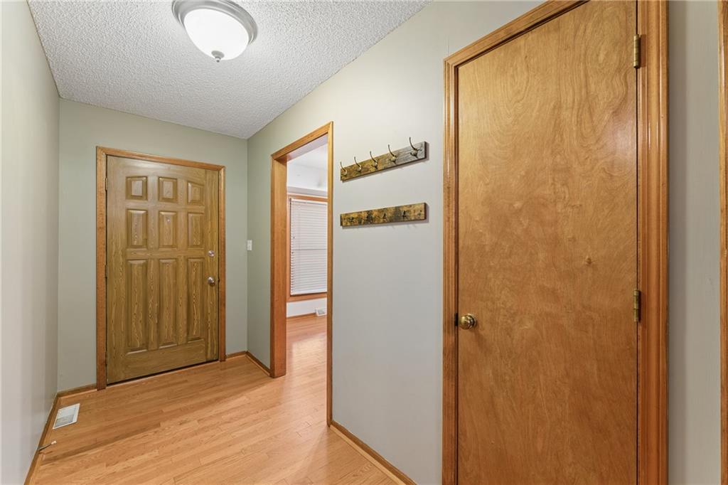 617 W Maple Street Property Photo 6