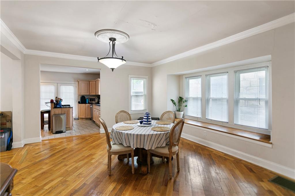 3527 Kenwood Avenue Property Photo 8
