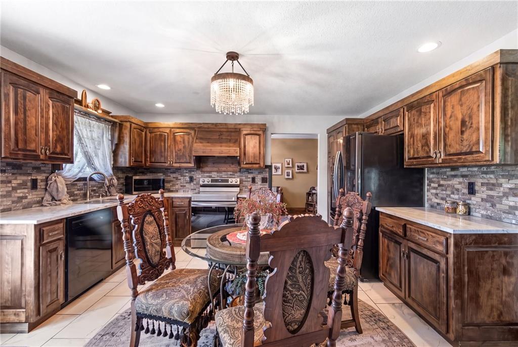 8686 Se 69 Highway Property Photo 19