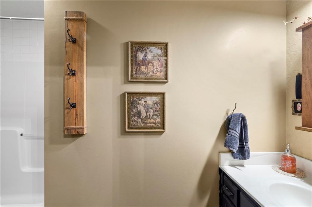 8686 Se 69 Highway Property Photo 23