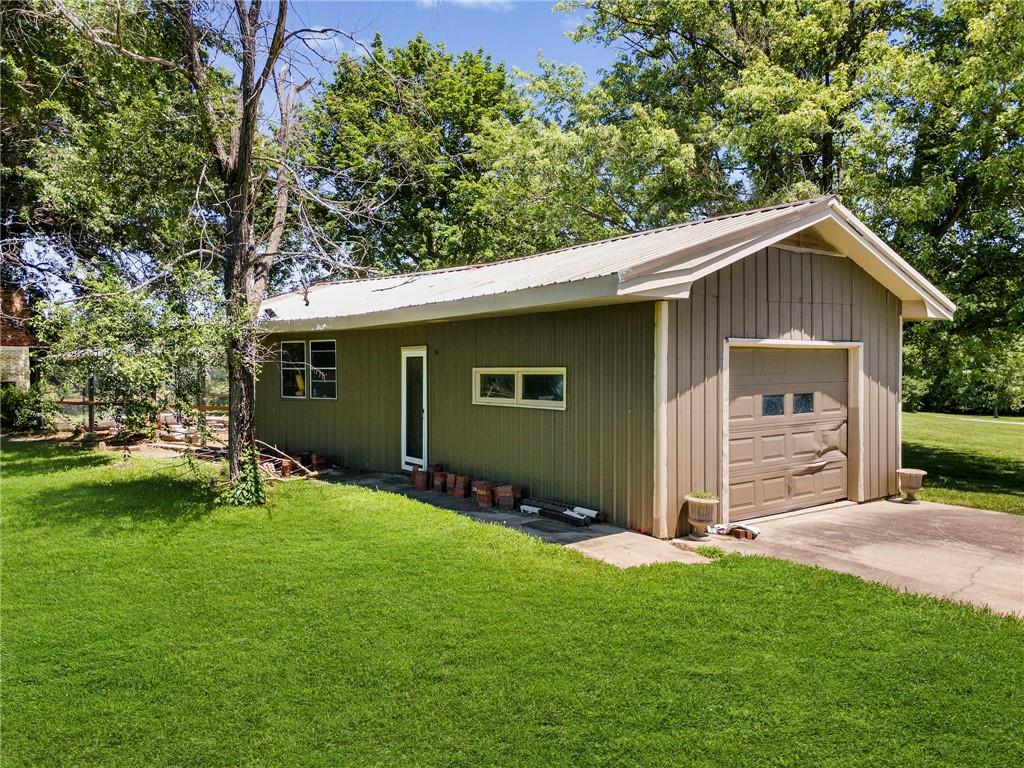 8686 Se 69 Highway Property Photo 54