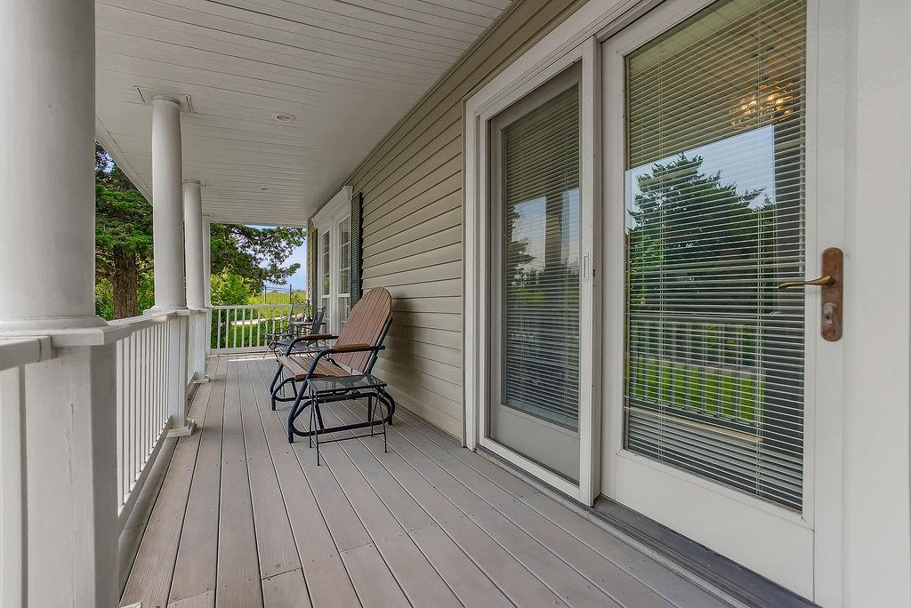 5973 Ogg Road Property Photo 10