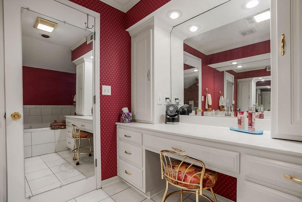 5973 Ogg Road Property Photo 32