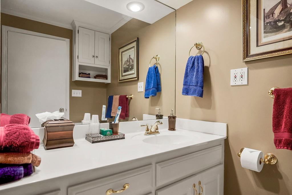 5973 Ogg Road Property Photo 34