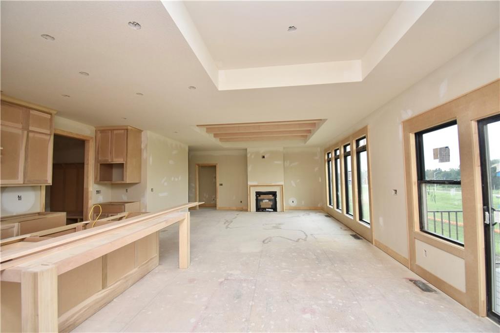 7633 N Booth Avenue Property Photo 10