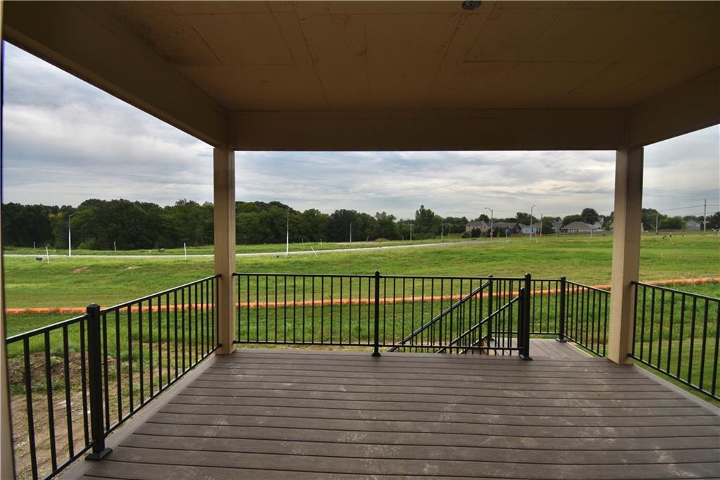 7633 N Booth Avenue Property Photo 12