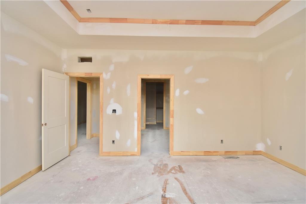7633 N Booth Avenue Property Photo 19
