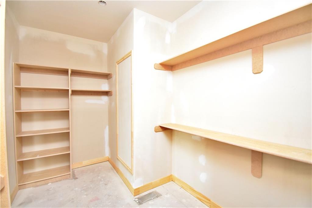 7633 N Booth Avenue Property Photo 23