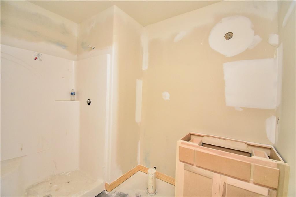 7633 N Booth Avenue Property Photo 33
