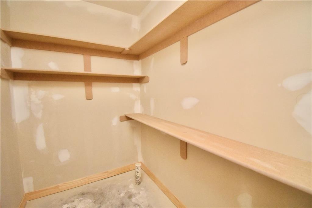 7633 N Booth Avenue Property Photo 35