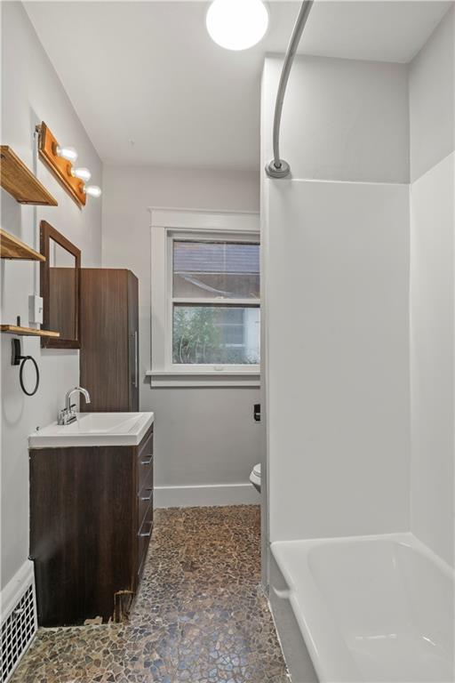 901 9th Avenue Property Photo 14