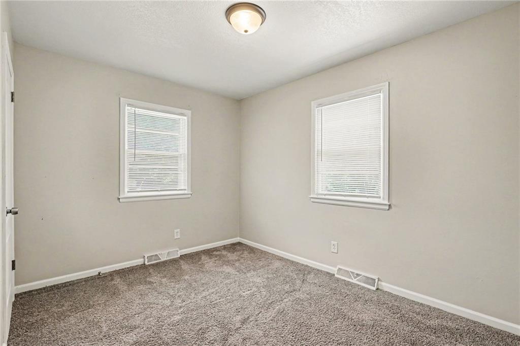 7601 E 76th Street Property Photo 11