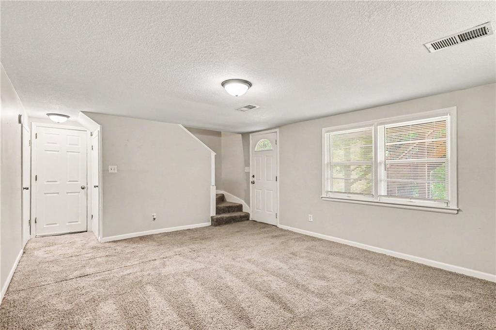 7601 E 76th Street Property Photo 16