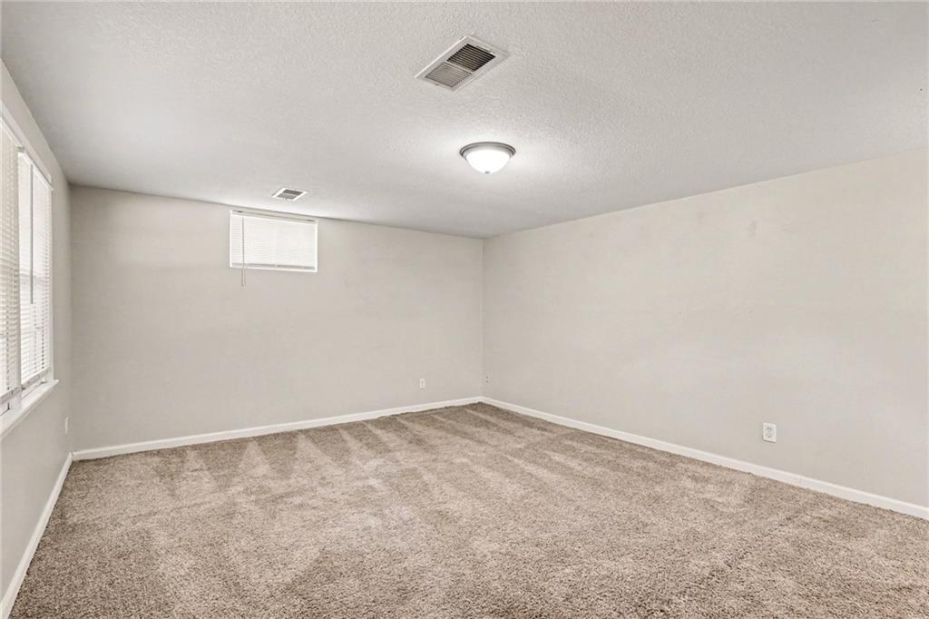 7601 E 76th Street Property Photo 18