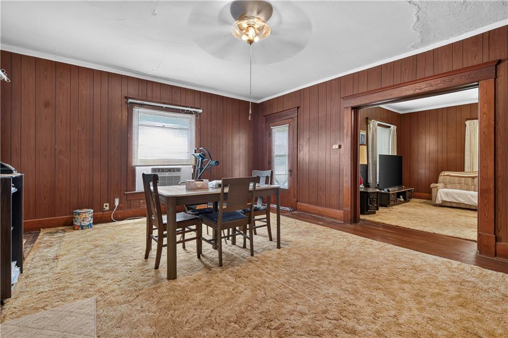406 N Center Avenue Property Photo 19