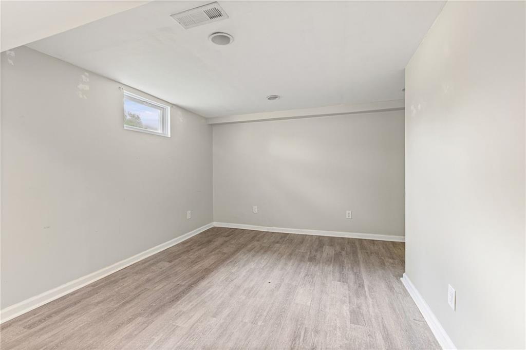 11230 College Avenue Property Photo 29